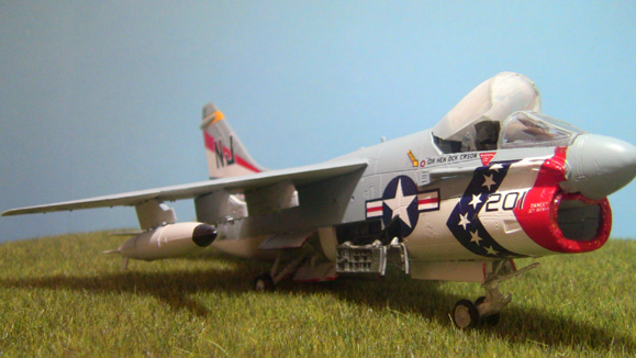 1/72 A-7E Corsair 2 1/72 A-7E Corsair 2